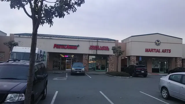 Ocean View Hills Retail Center