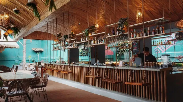 Happiness Restaurant & Bar Boracay