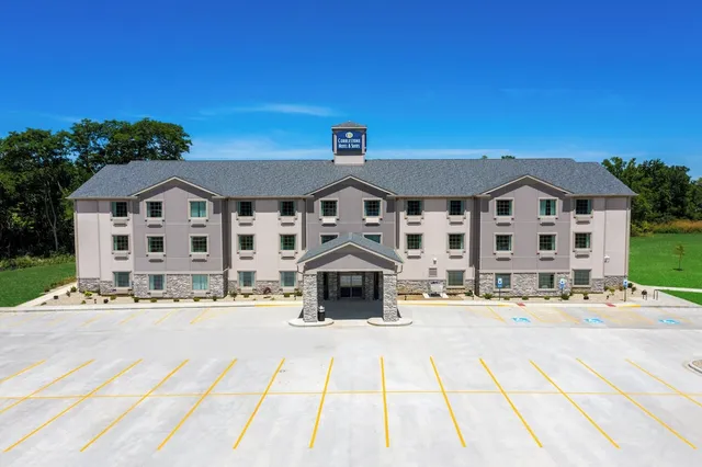 Cobblestone Inn & Suites - Eaton