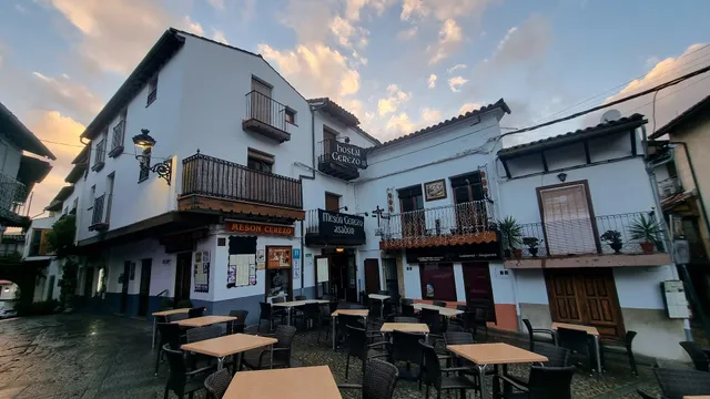 Hostal Cerezo 2 Meson