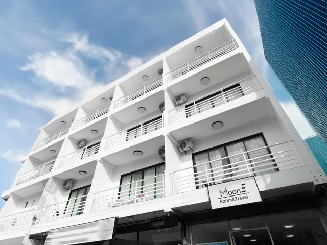 Moon E Hotel Phuket Karon