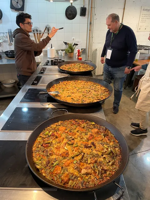 Food & Fun - Cursos de cocina en Valencia - Curso Paella en Valencia - Team Building en Valencia - Eventos empresa
