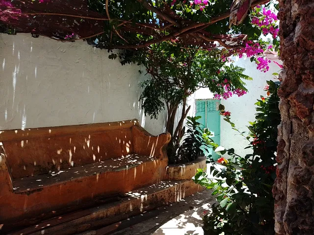 TABASSAM HOUSE Accommodation (Ask abt Real Estate Business in Lamu)