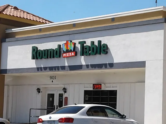 Round Table Pizza