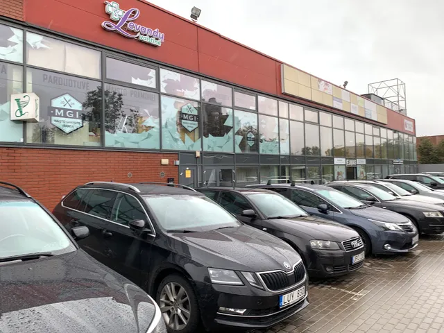 HUMANA LT (Šeškinės g. 32, Vilnius)