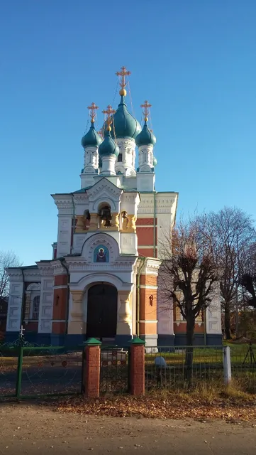 Tserkov' Pokrova Bozhiyey Materi