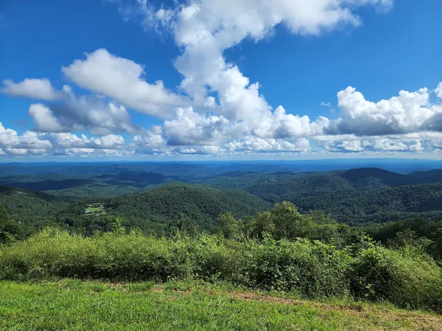 Yadkin Valley Overlook