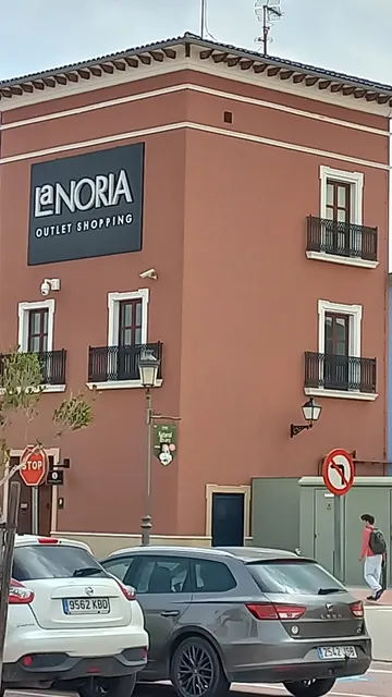 La Noria Outlet
