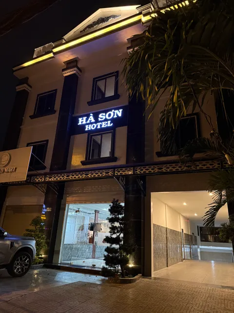 Hà Sơn Hotel