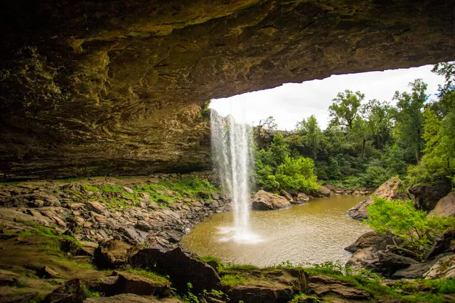Noccalula Falls Park & Campground