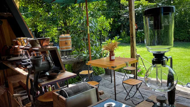 CAFE DEE HOUSE - Bang Saen