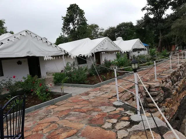 Padmavati Lake Resort