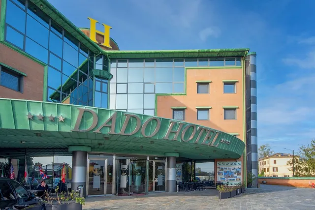 Dado Hotel International