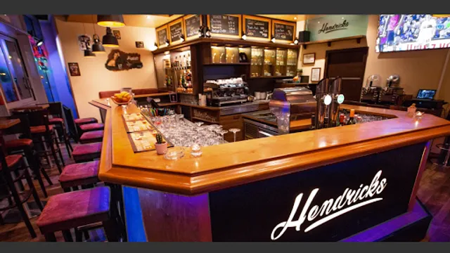 Hendricks - Café und Sportsbar im Bahnhof Praterstern Wien