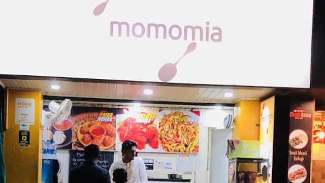 Momomia
