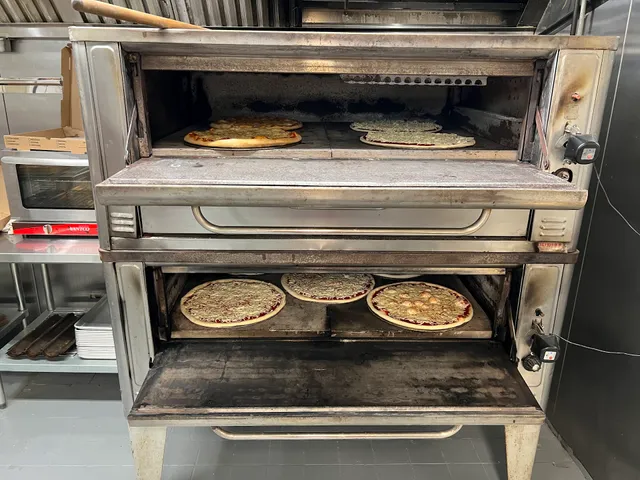 Legends Pizza Restaurant