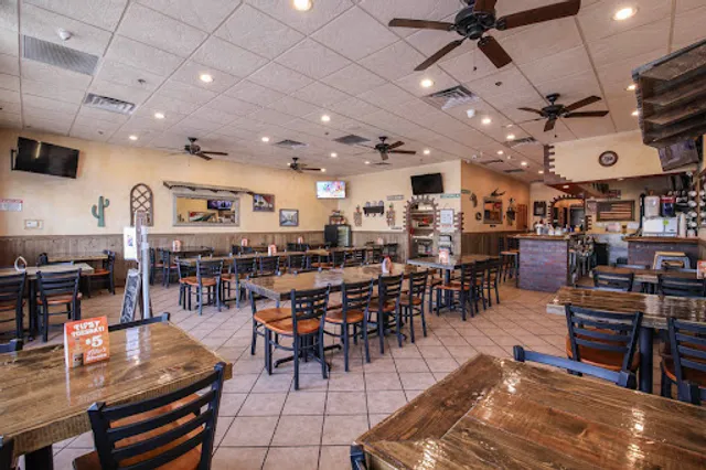 Compadres Grill & Bar