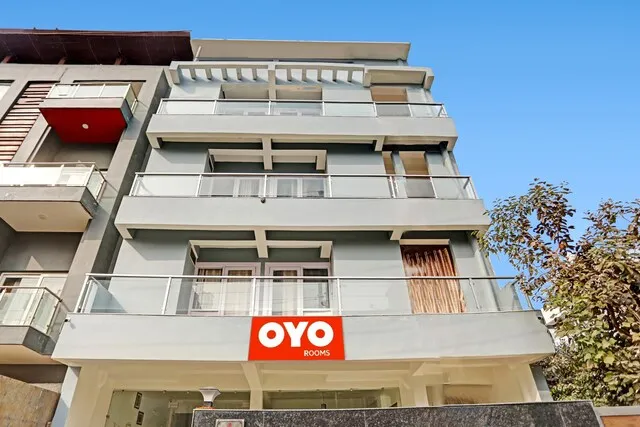 OYO Hotel Vivaan Suites