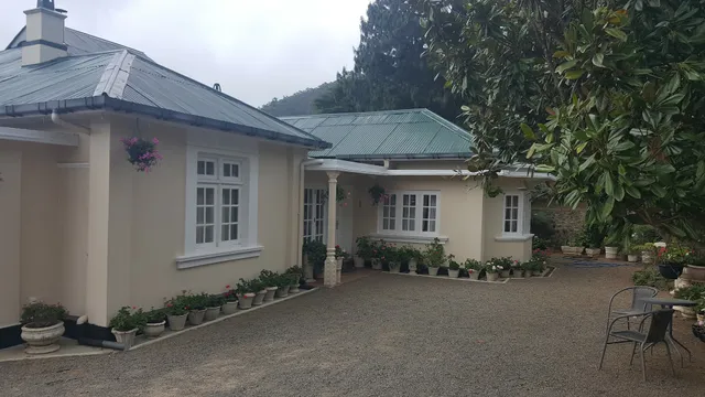 Senani Colonial Holiday Bungalow