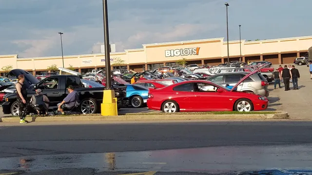 Laurel Square Shopping Center