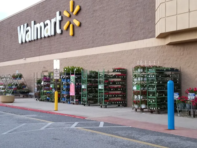 Shrewsbury Commons Shopping Center