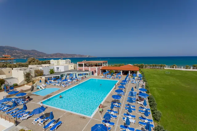 Dessole Dolphin Bay Resort