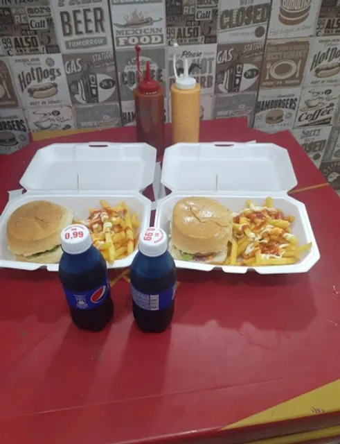 V & R LANCHES