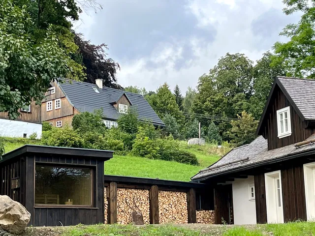 Chaloupka Dvě sestry