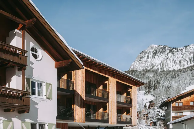 MONS. | Suites. Wine. Passion.