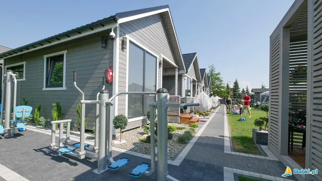 Skandynawia - Domki i Apartamenty z basem Dąbki