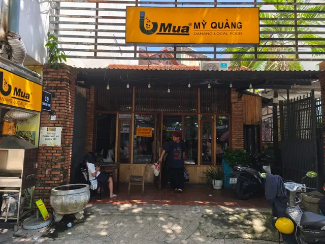 Mỳ Quảng Bà Mua