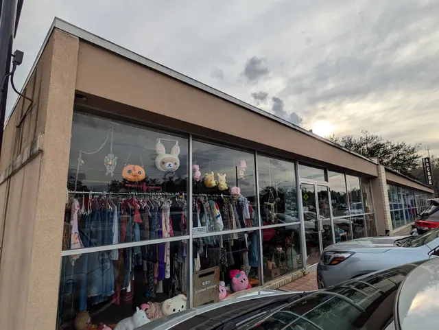 Grove Galleria Local Vendor Market