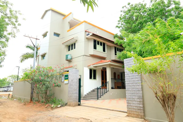 Transit Nest - by Wyt Hotels - Homely Stay Near Madurai Airport