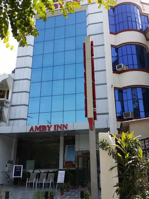 Hotel Amby Inn