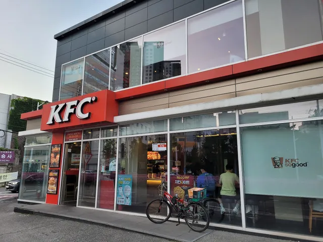 KFC 부산구서DT점