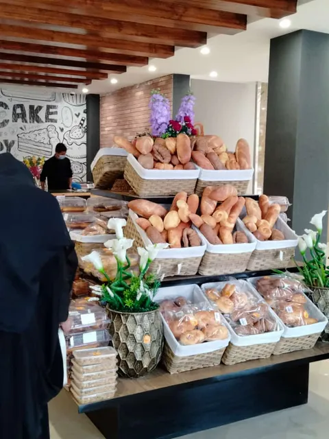 Tohfa Sweets, Bakers & Nazarah Cafe تحفہ سوئیٹس، بیکرز اینڈ نظارہ کیفے