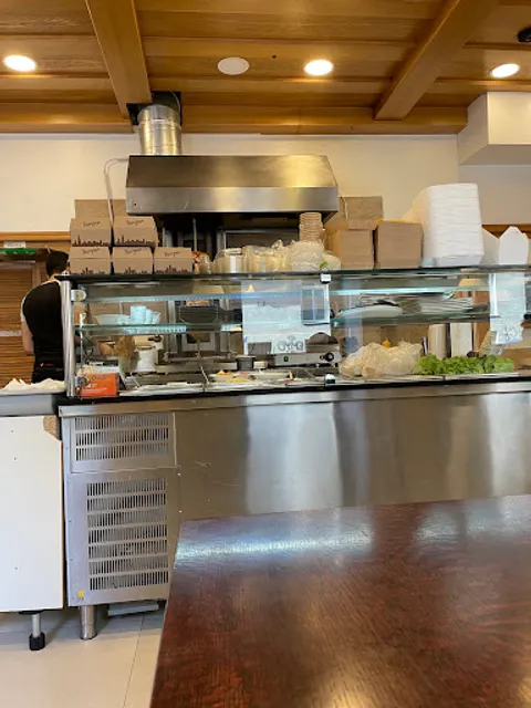 Laroche Restaurant - مطعم لاروش