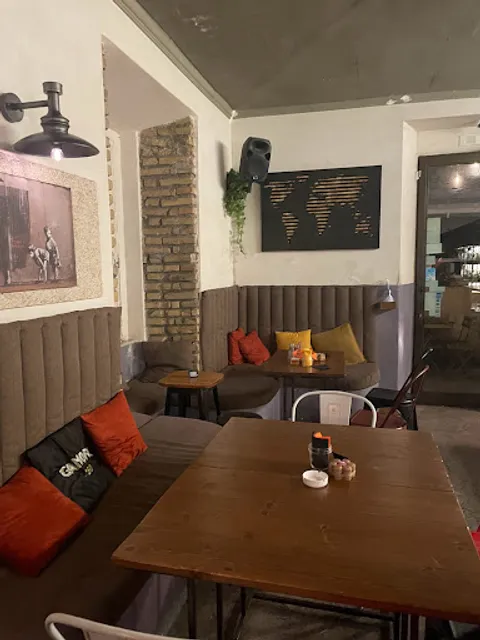 Ivy Food Music & Drink