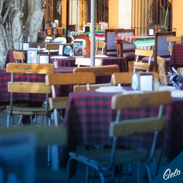 El Cielo Restaurant Bar