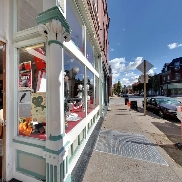 Retro 101/Cherry Bomb Vintage