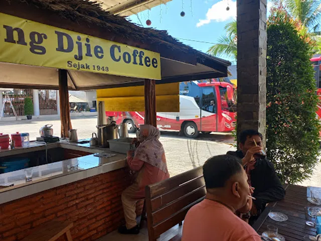 Kedai kelapa Kong Djie belitung