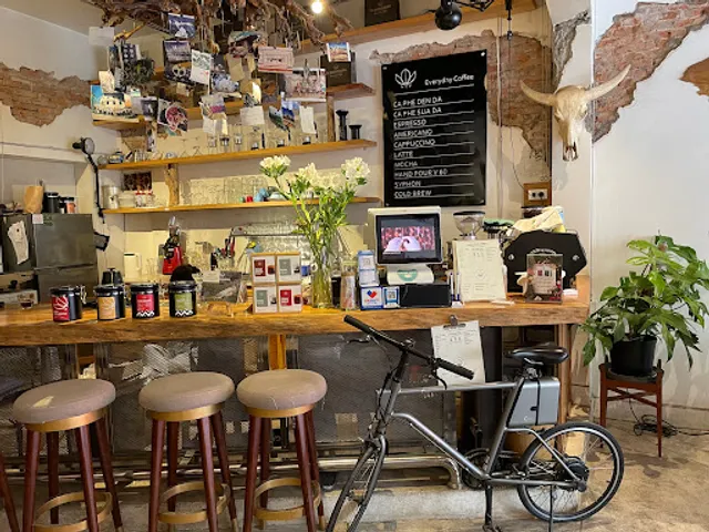 The Married Beans - Showroom