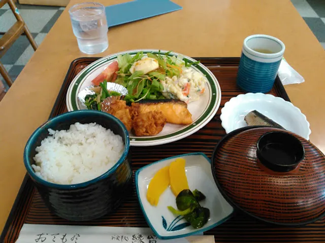 ショッピングタウンエルお食事処縁留