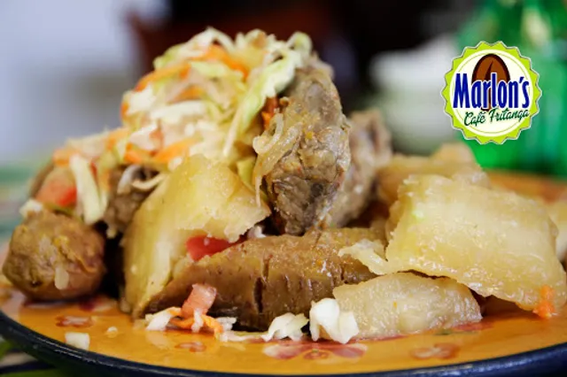 Marlon’s Cafe Fritanga