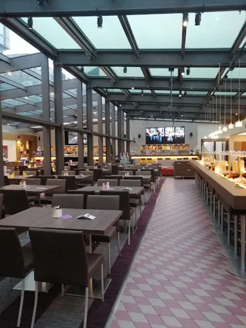 Spagos Restaurant - Bar & Lounge