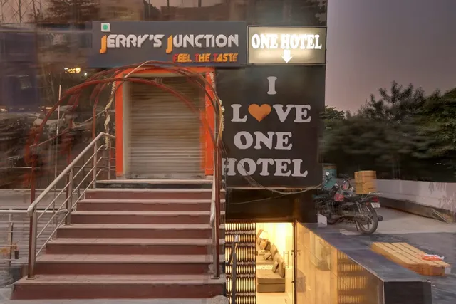 Collection O One Hotel