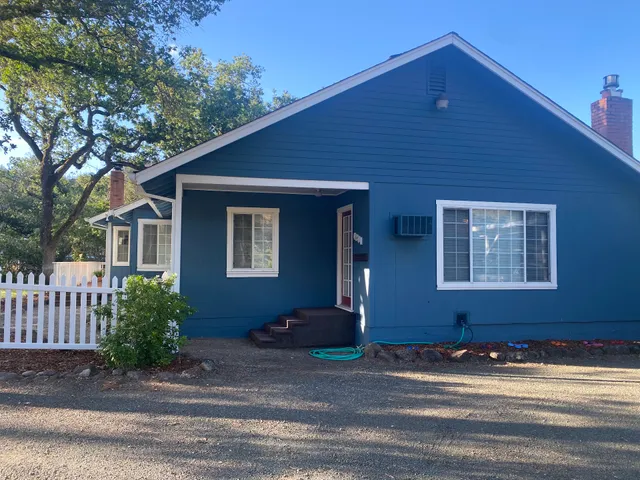 Trailside Inn Bed & Breakfast