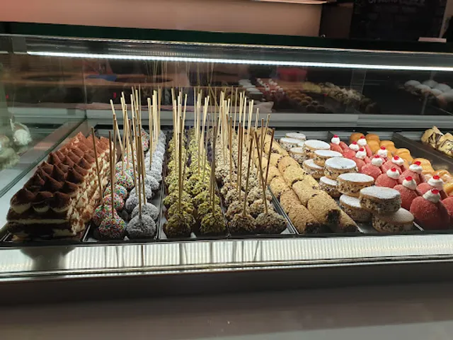 Les Folies - (Pasticceria) Bakery