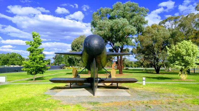 Greater Hume Visitor Information Centre and Holbrook Submarine Museum