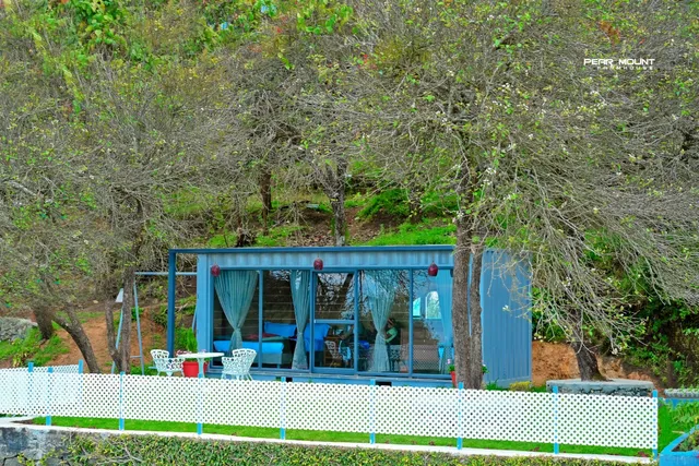 Pear Mount Farm House